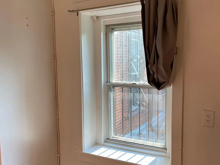 512 S 41st St #8 — Photo 48