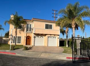 18901 Adolfo St, Tarzana, CA 91335