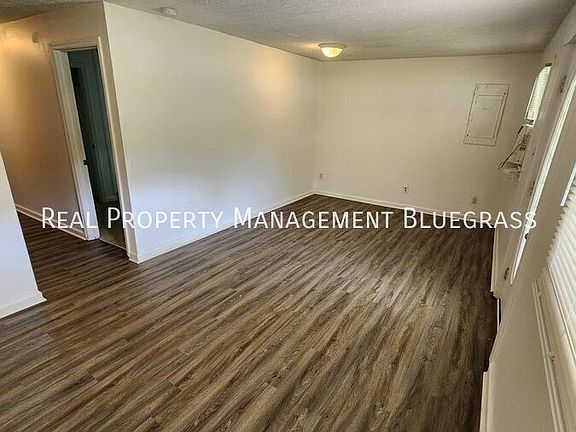 3rd image of 207 Mount Vernon Rd #B