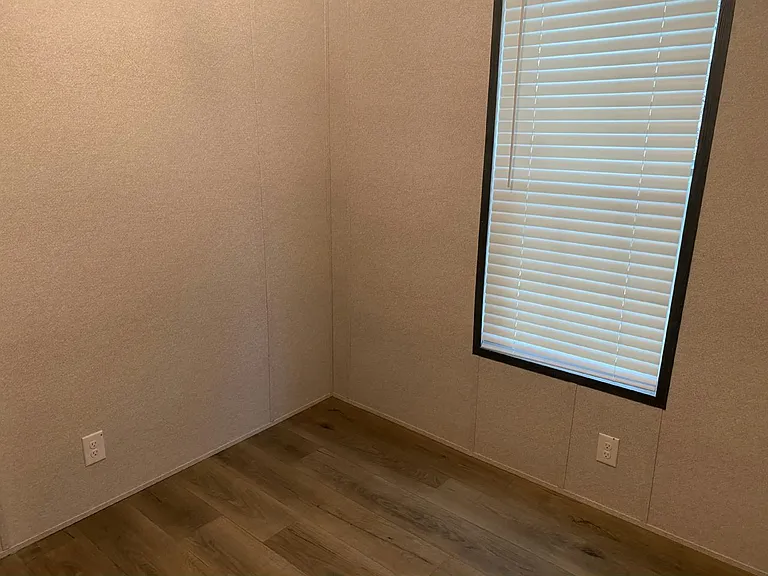 Lakeview Terrace — Photo 50