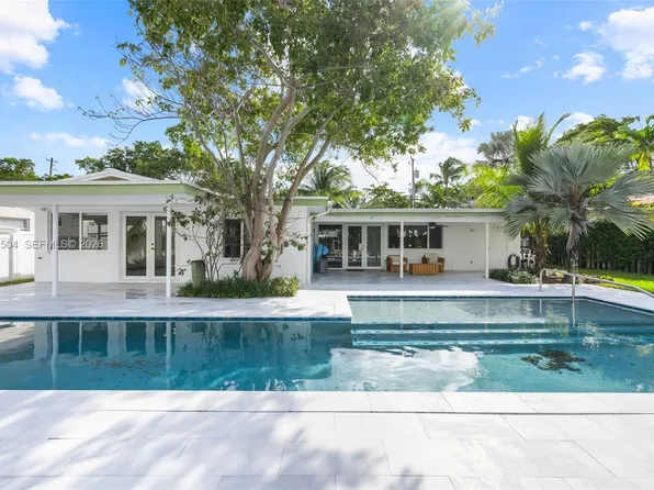 1895 Ixora Rd, North Miami, FL 33181