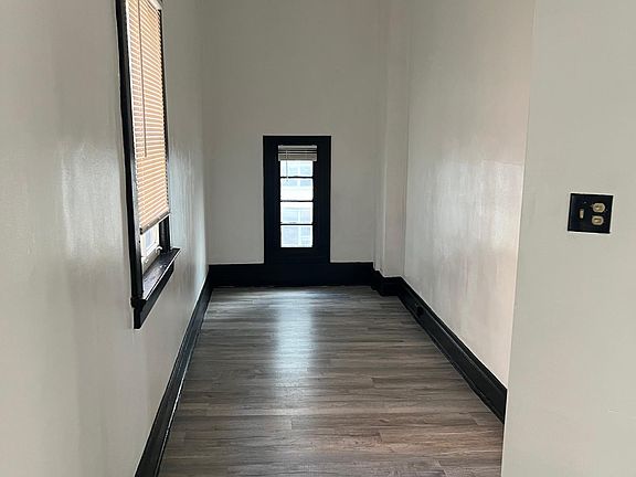 5th image of 10 W 7th St #6