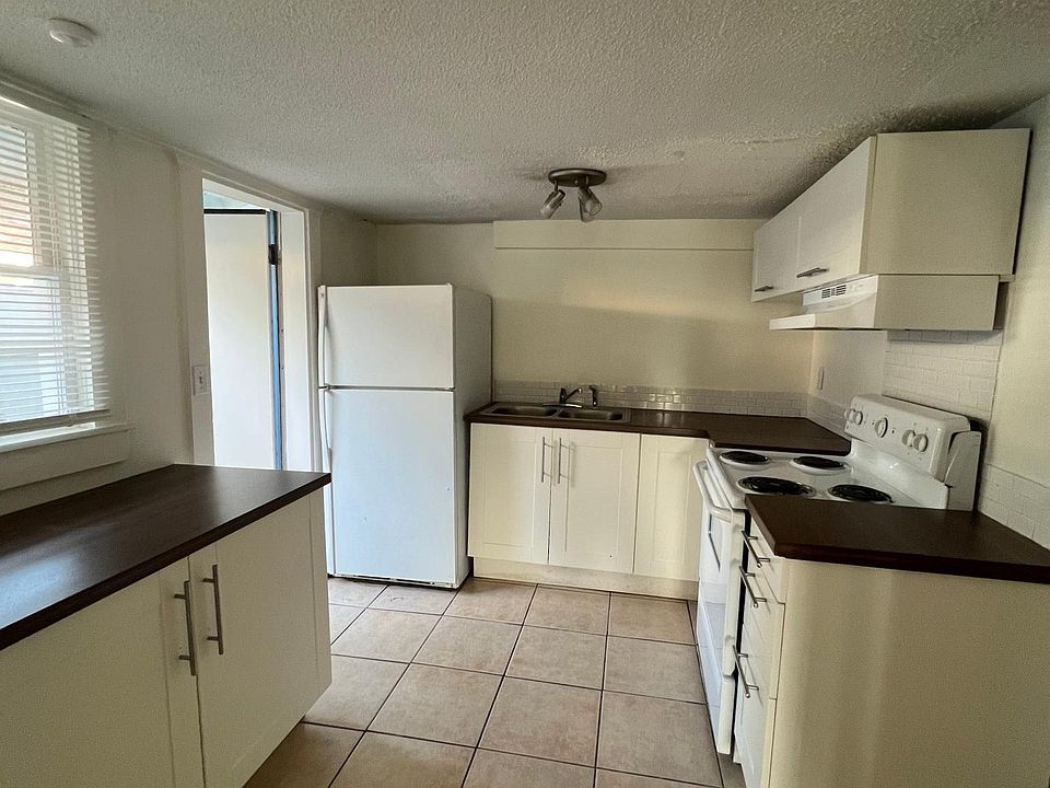 1st image of 1059 5th St N #1