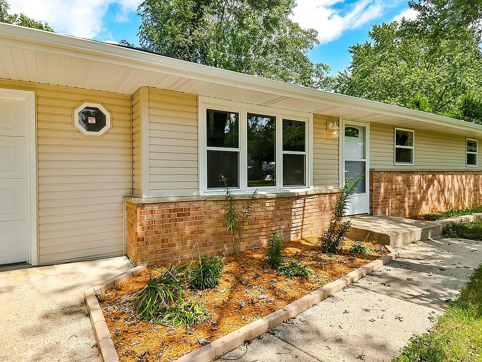 1st image of 3010 Lotus Ln