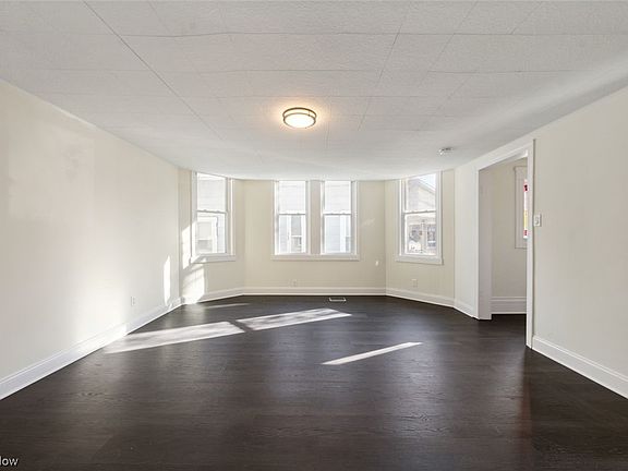 5th image of 4202 Robert Ave