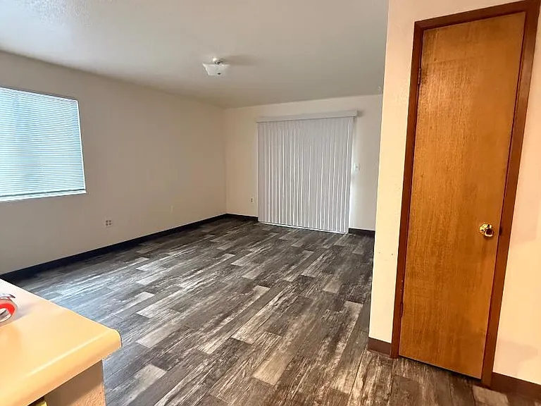 2218 David Way #D — Photo 2
