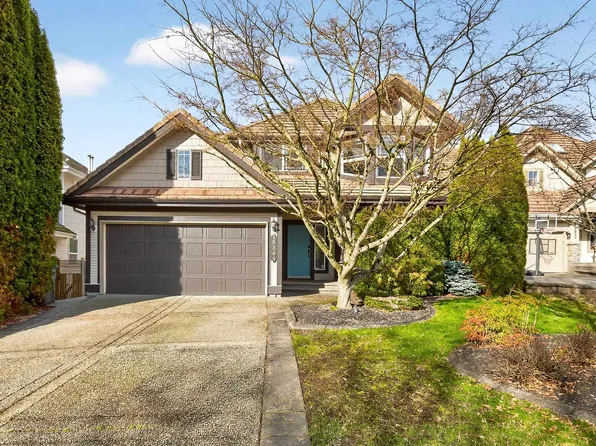 18345 66th Ave, Surrey, BC V3S 9A1