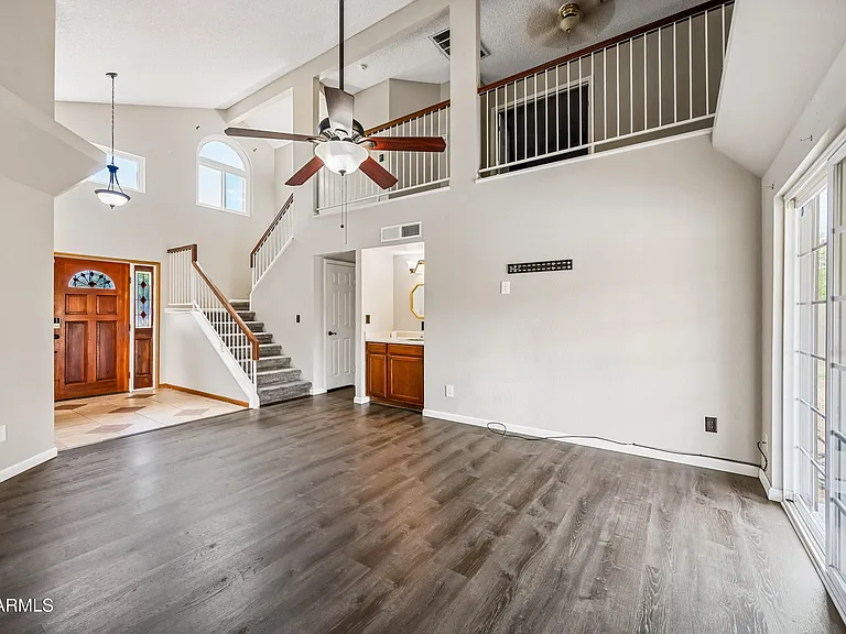 610 N Rosemont Cir — Photo 17