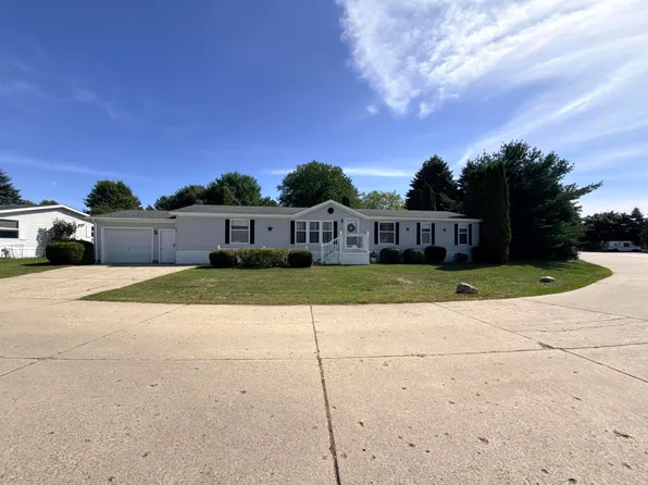 1990 Ironwood West Ct, Muskegon, MI 49442