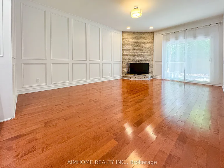 103 Clarinda Dr — Photo 13