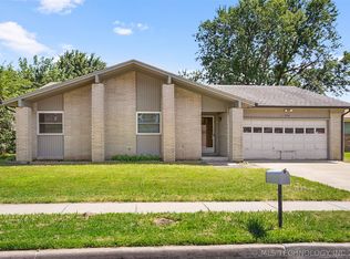11006 E 38th St, Tulsa, OK 74146