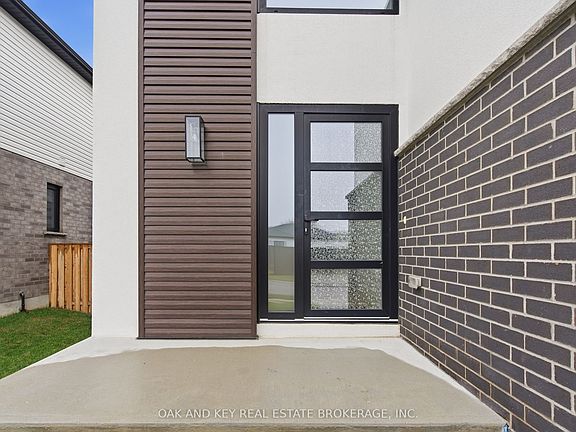 5th image of 25 Alexander Cir