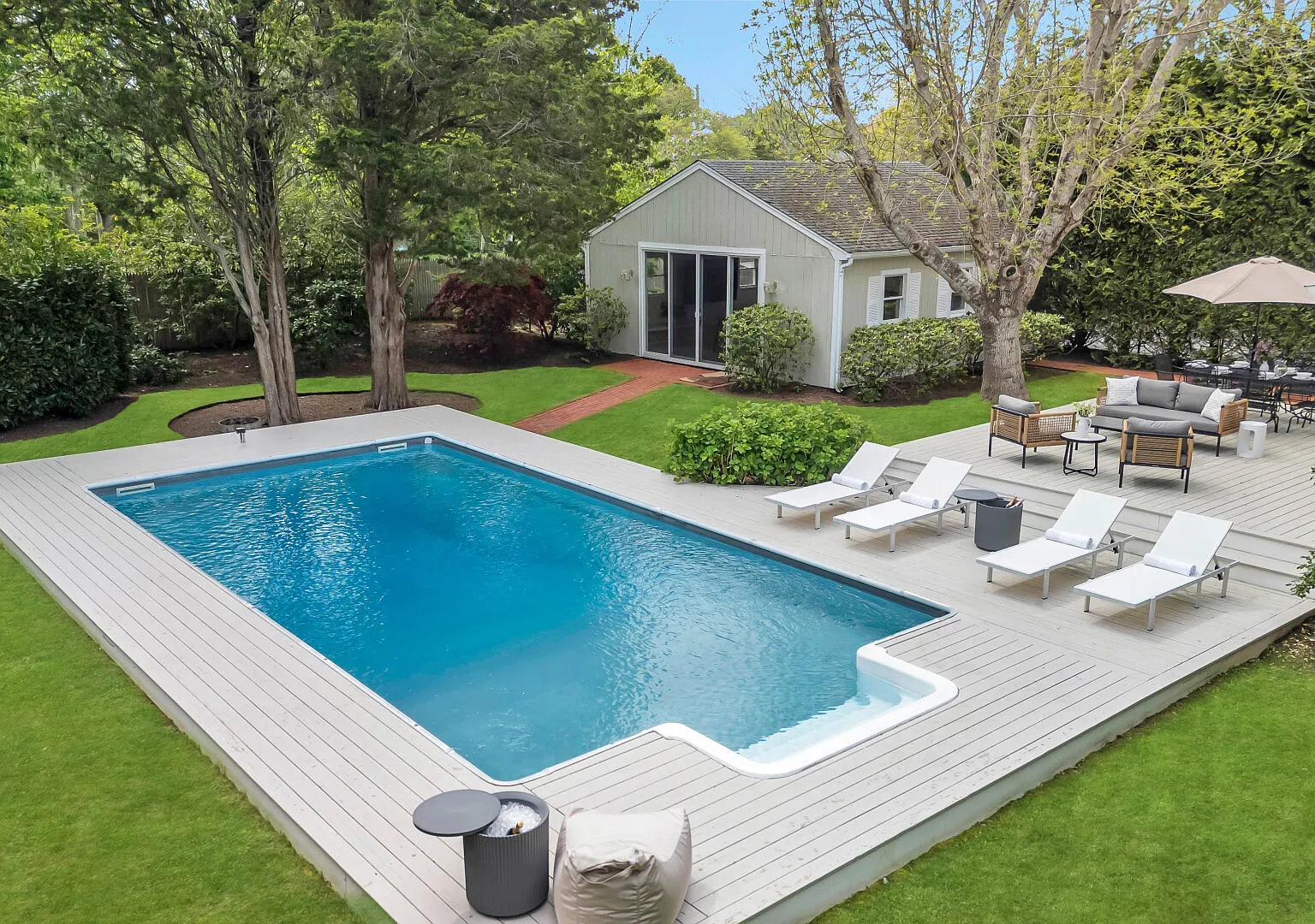 Spacious and Modern East Hampton Home with Private Pool — Photo 1