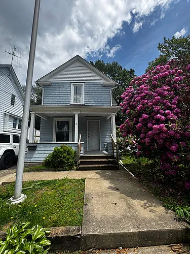 975 Collinwood Ave Photo 1