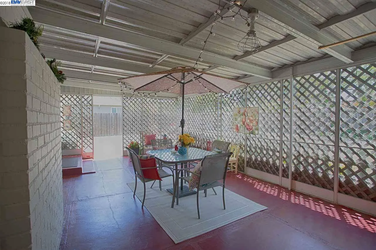 3877 Stanford Way photo 1