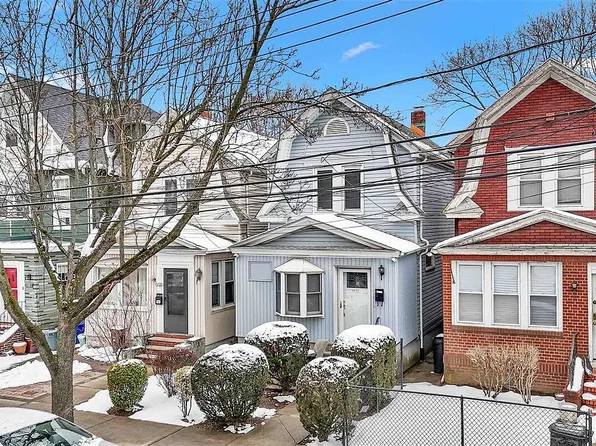 85-18 124th St, Kew Gardens, NY 11415