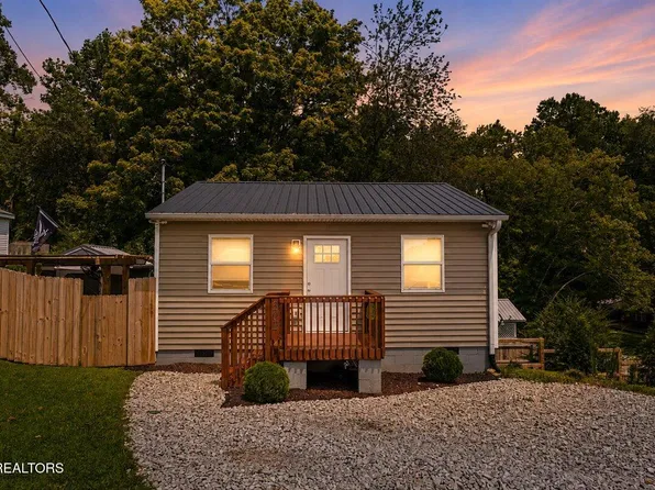 302 12th St N, La Follette, TN 37766