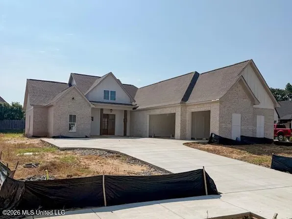 63 Huxley Dr, Starkville, MS 39759