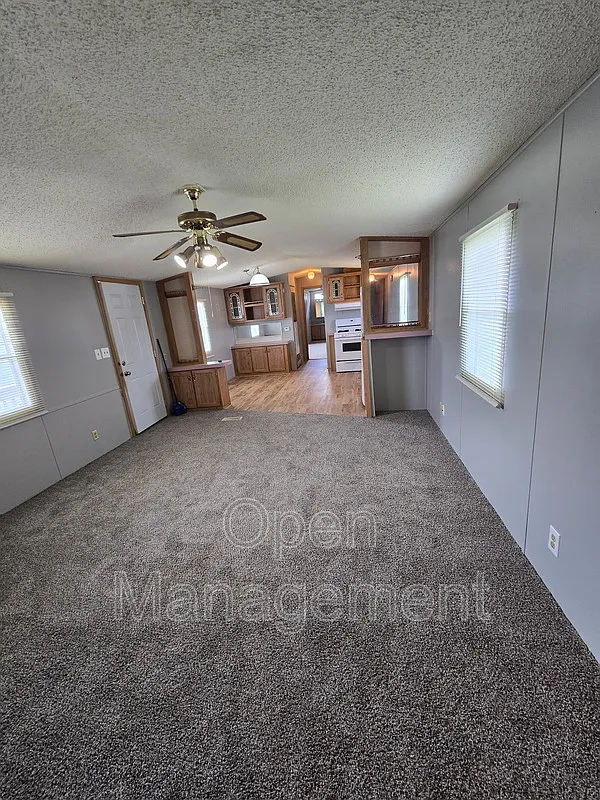 2 bed, 2.0 bath, 924 sqft, $979 — Photo 3