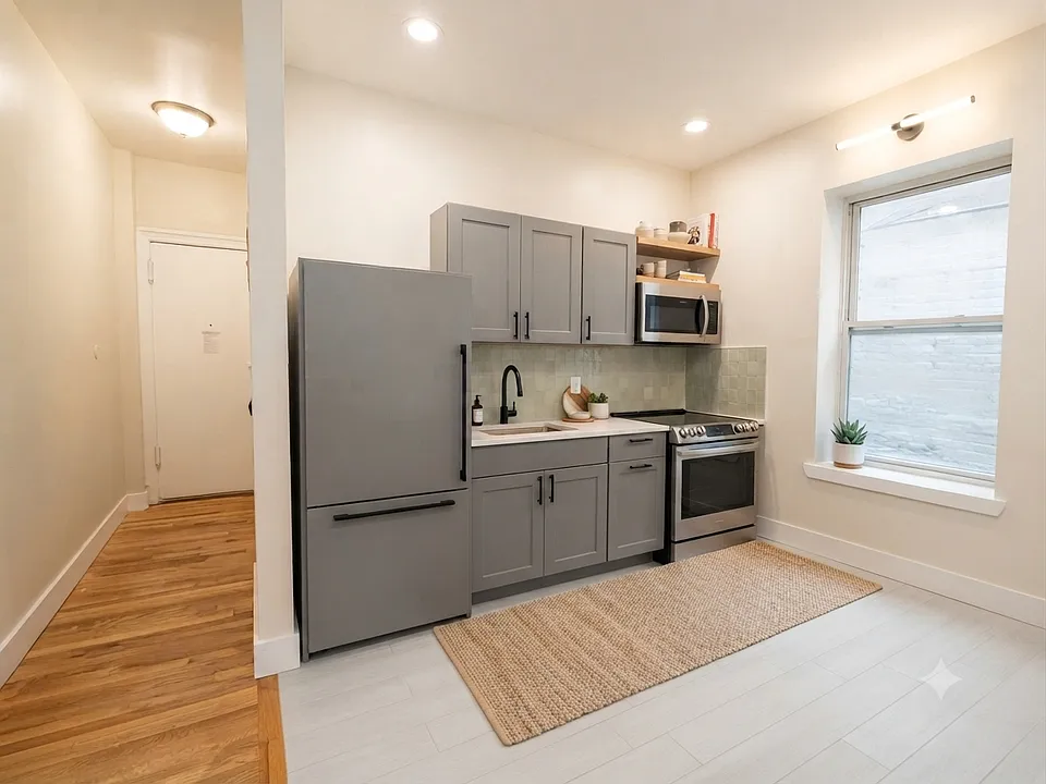 134 E 59th St #2