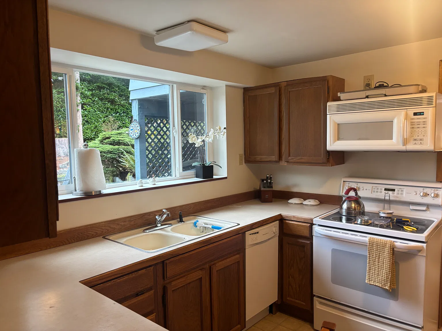 651 Birch St — Photo 3