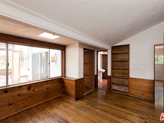 5th image of 1635 Bryn Mawr Ave