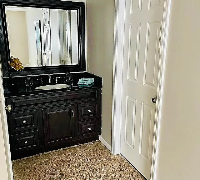 450 Valley Dr #201 — Photo 11
