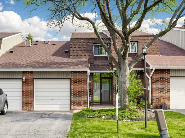 57 Kindale Way #32, Markham, ON L3T 4Z2