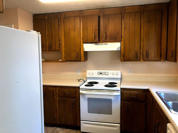 3rd image of 3051 Beaver Dr
