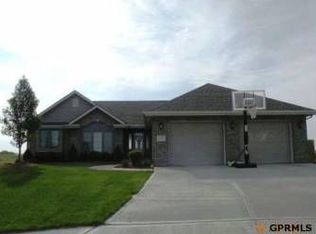 11317 Pebblebrooke Blvd, Gretna, NE 68028