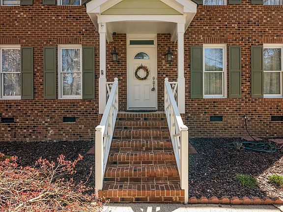 5th image of 2408 Hamrick Dr