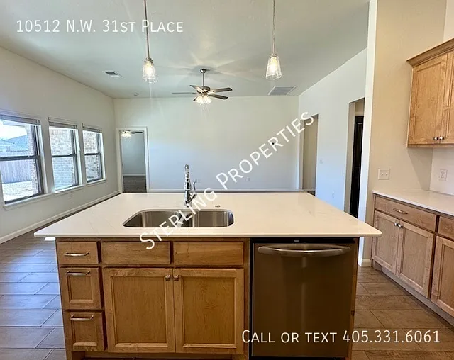 10512 NW 31st Pl — Photo 21