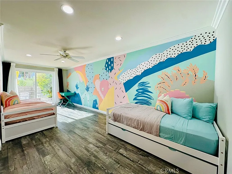 1331 S Sunrise Way — Photo 18