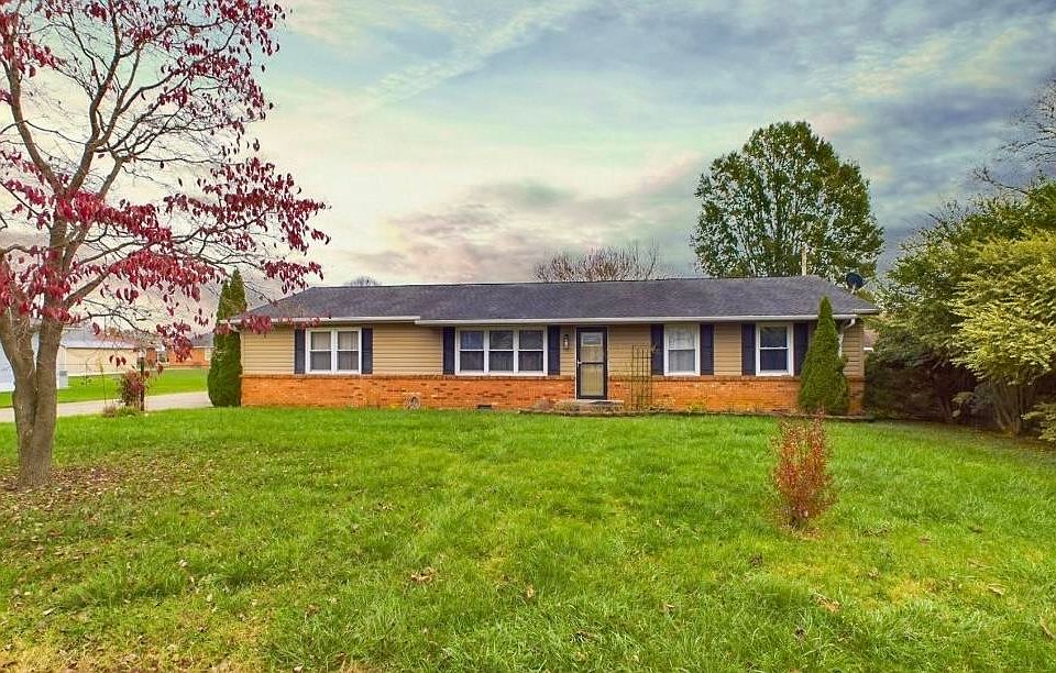 1st image of 73 Horseshoe Dr