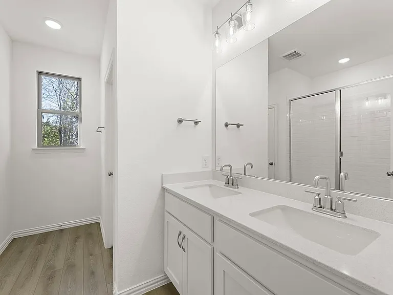 2127 Meadowlark Ln — Photo 15