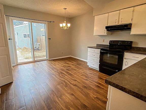 kitchen, looking to back
