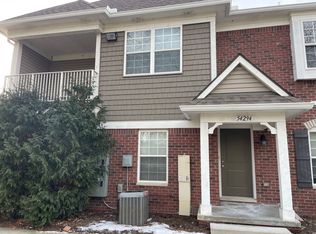 54294 Calusa Dr #5-10, Utica, MI 48316