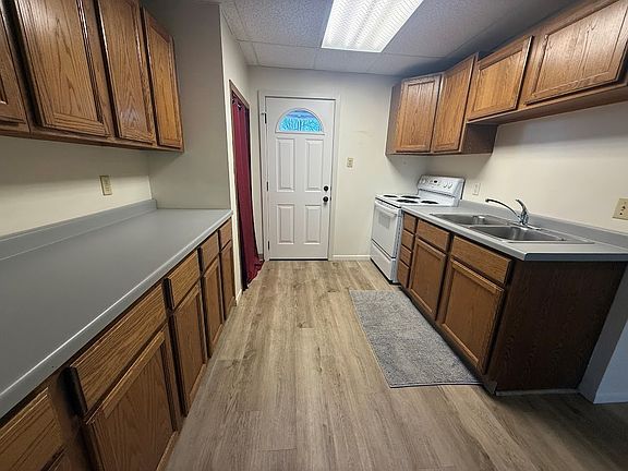3rd image of 110 Janesville St #1