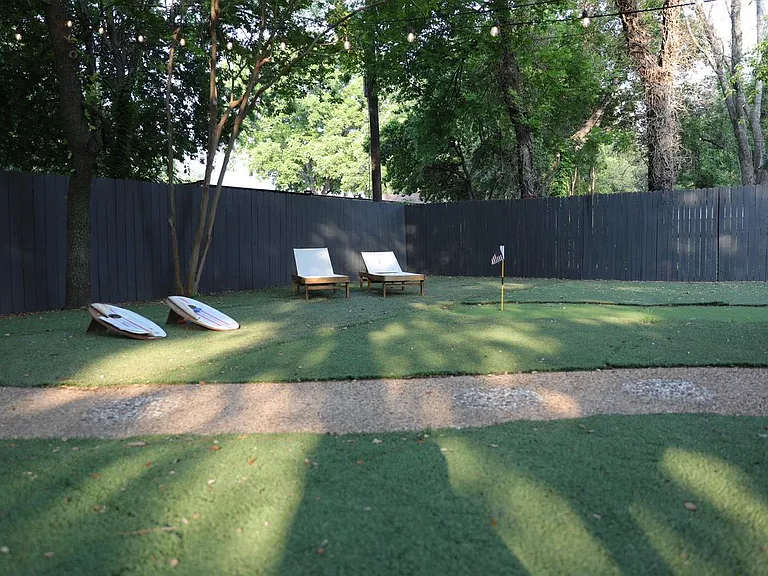 1412 Moran Dr — Photo 17