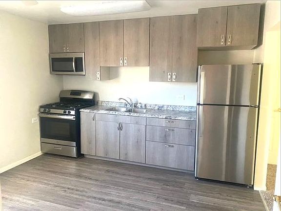 4th image of 716 E Division St APT B