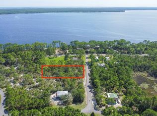 16 Skyhawk Ln, Panacea, FL 32346