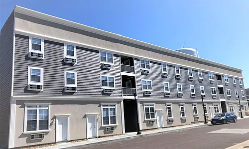 Now Leasing!! Photo 1