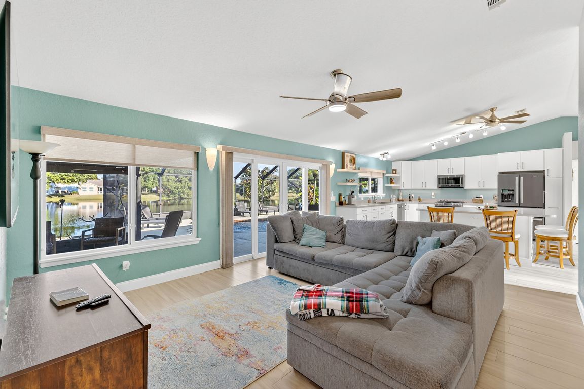 next background image