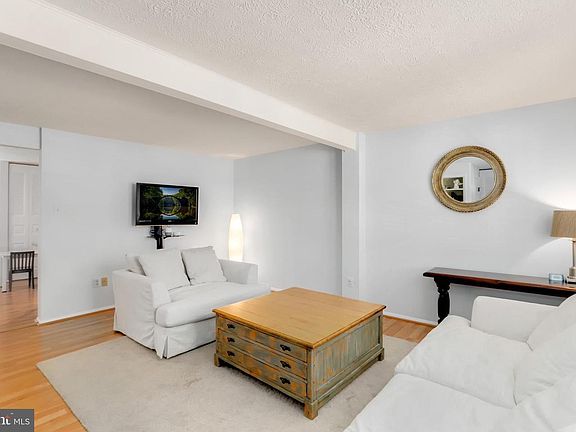 3rd image of 2943 Paddock Wood Ct