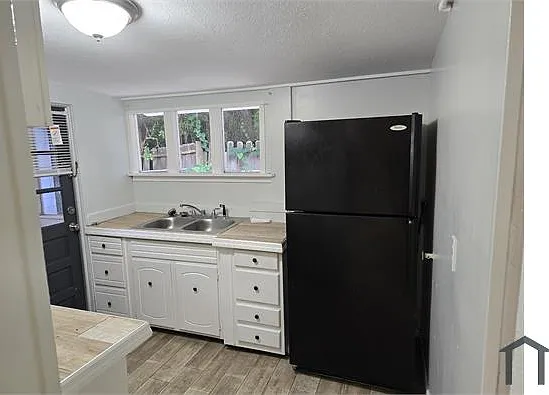 7107 Arlet Dr #2