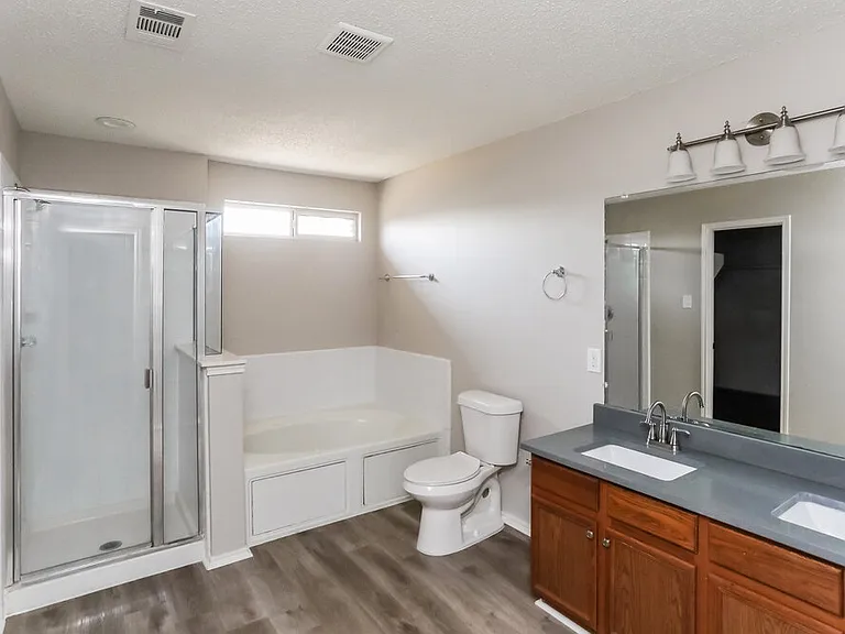 2036 Silverado Dr — Photo 12