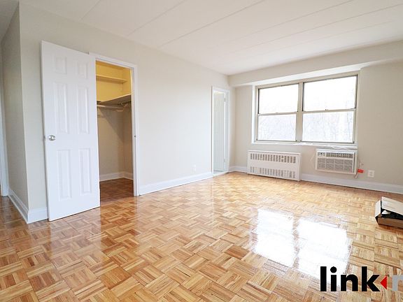 2nd image of 33 N 3rd Ave APT 3U