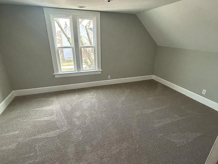 1628 Erie St #2 — Photo 5