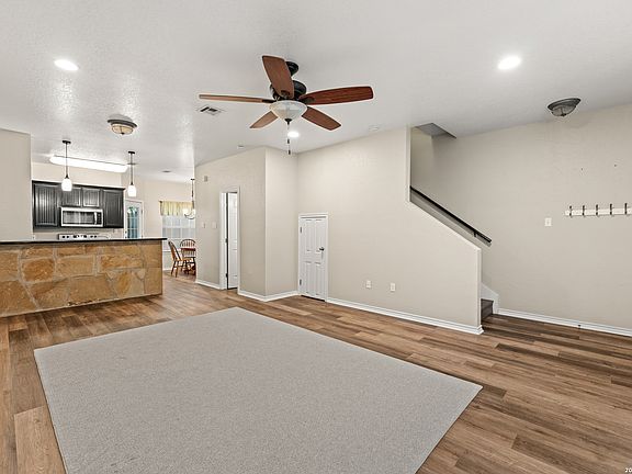 5th image of 2009 S 10th APT 5