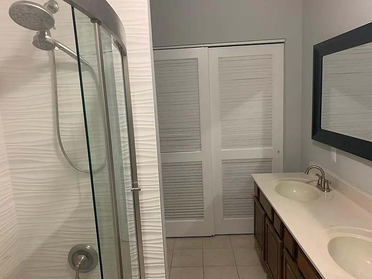 Bathroom to be shared between Basement Bedroom 5 and 6